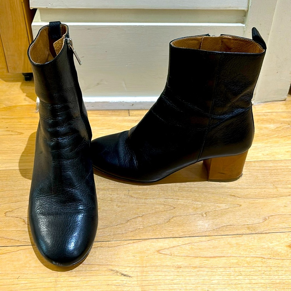 Isabel Marant Etoile Black Leather Booties Size 35